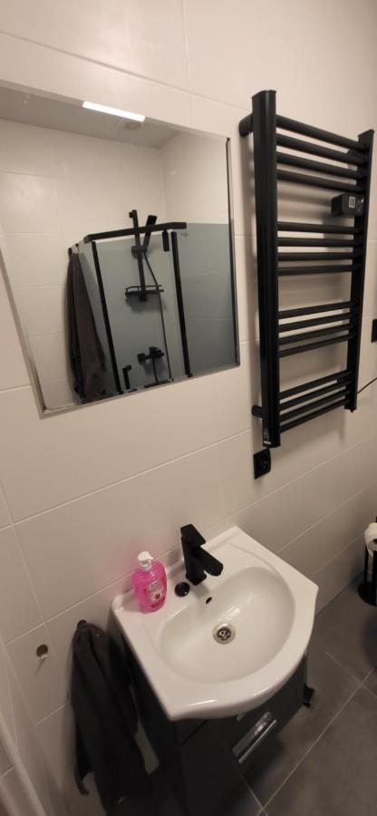 Ferienwohnung Apartament Pod Wieza Piotrków Trybunalski Exterior foto
